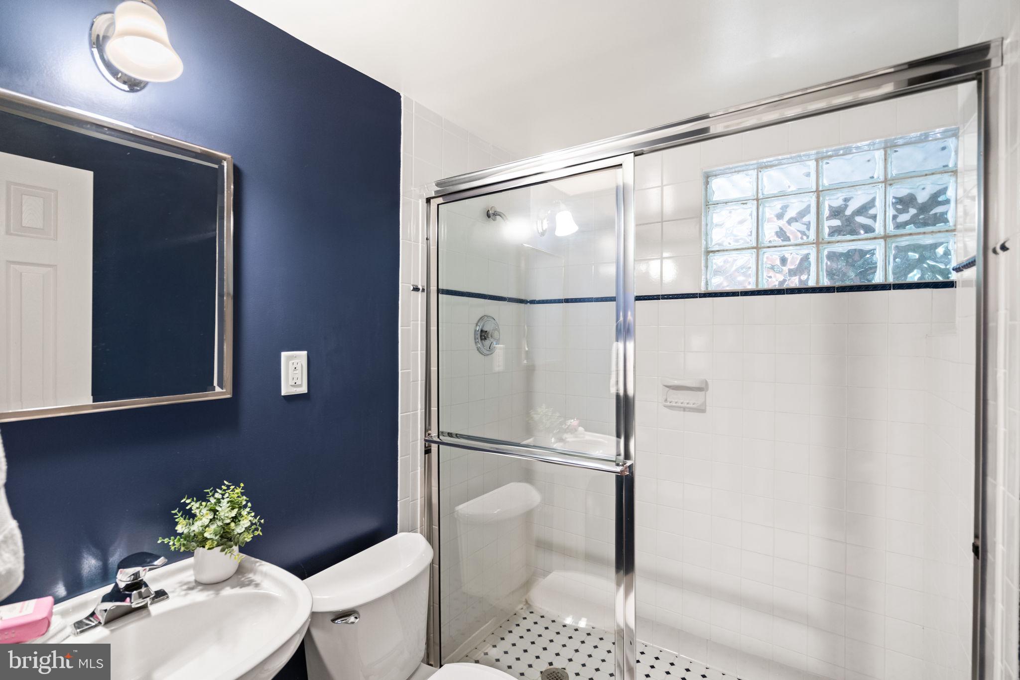 GLEN ECHO HEIGHTS - Residential