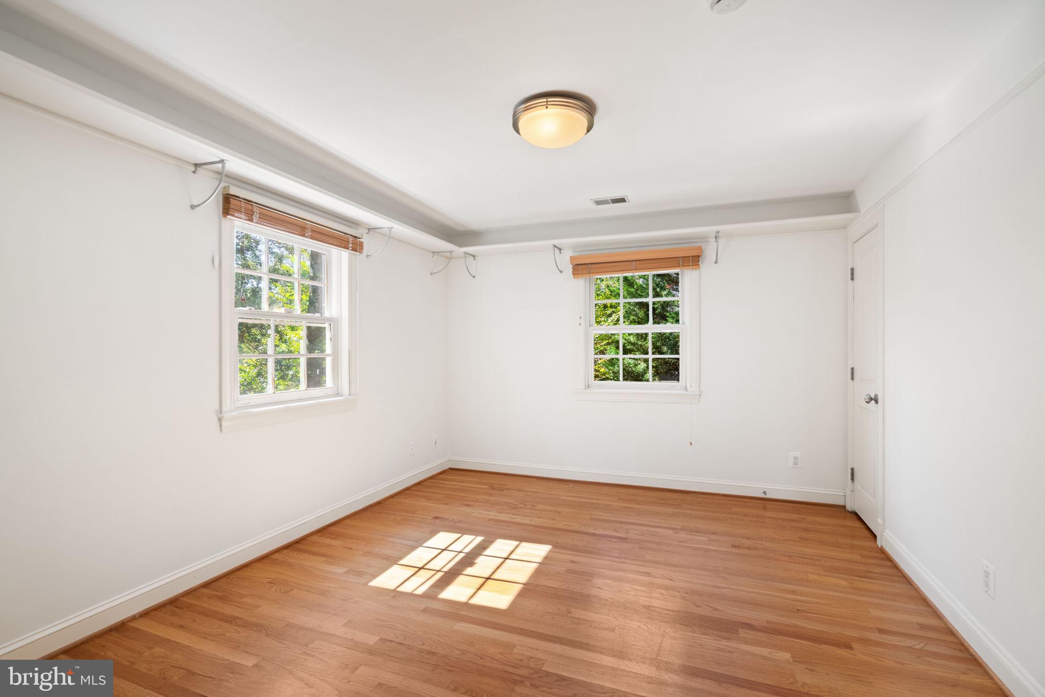 GLEN ECHO HEIGHTS - Residential