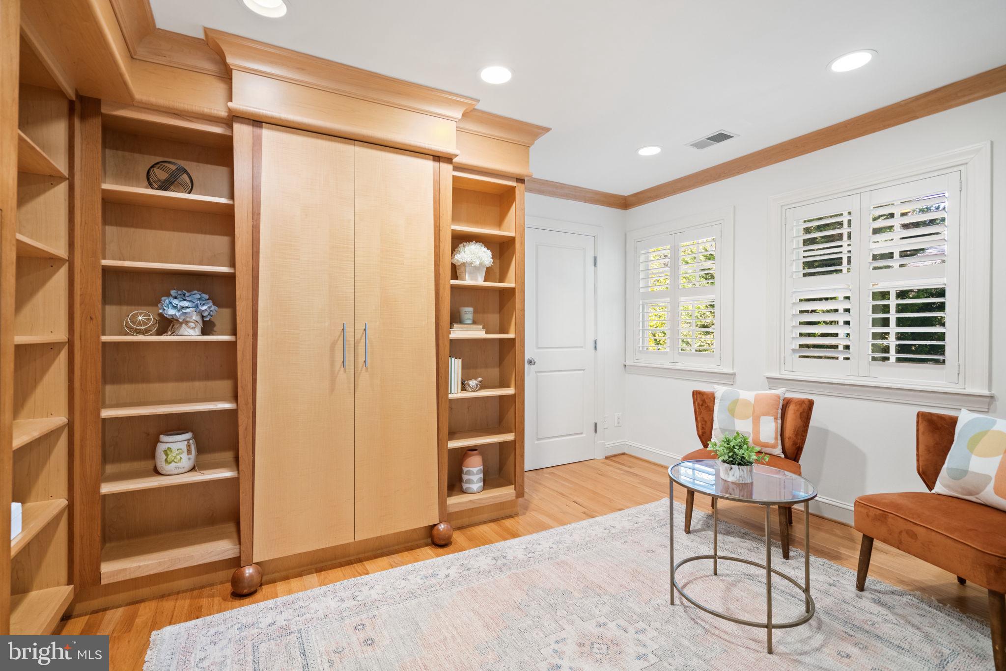 GLEN ECHO HEIGHTS - Residential