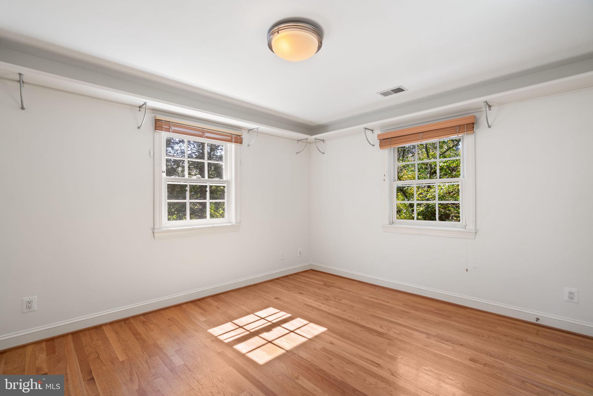 GLEN ECHO HEIGHTS - Residential