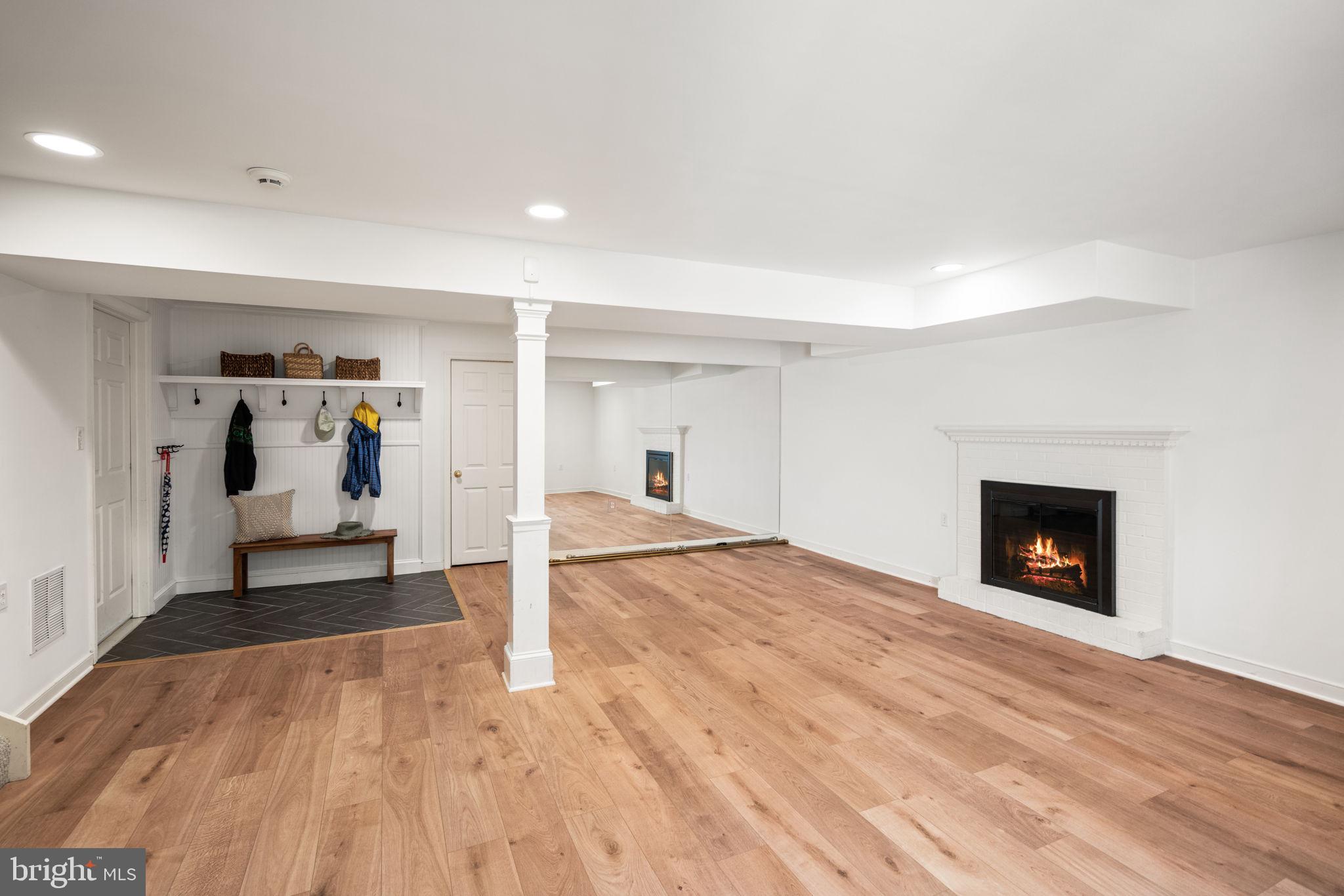 GLEN ECHO HEIGHTS - Residential