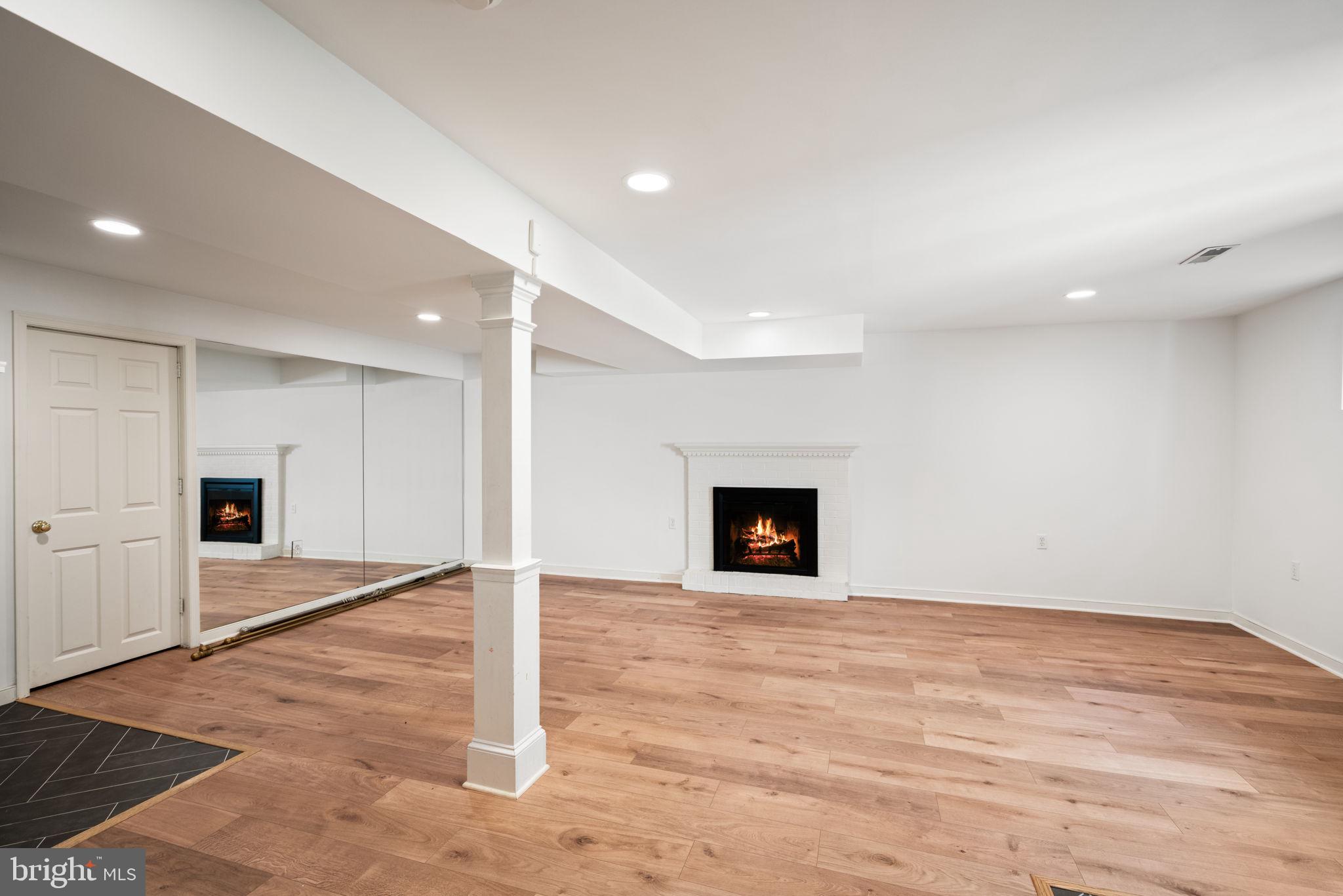 GLEN ECHO HEIGHTS - Residential