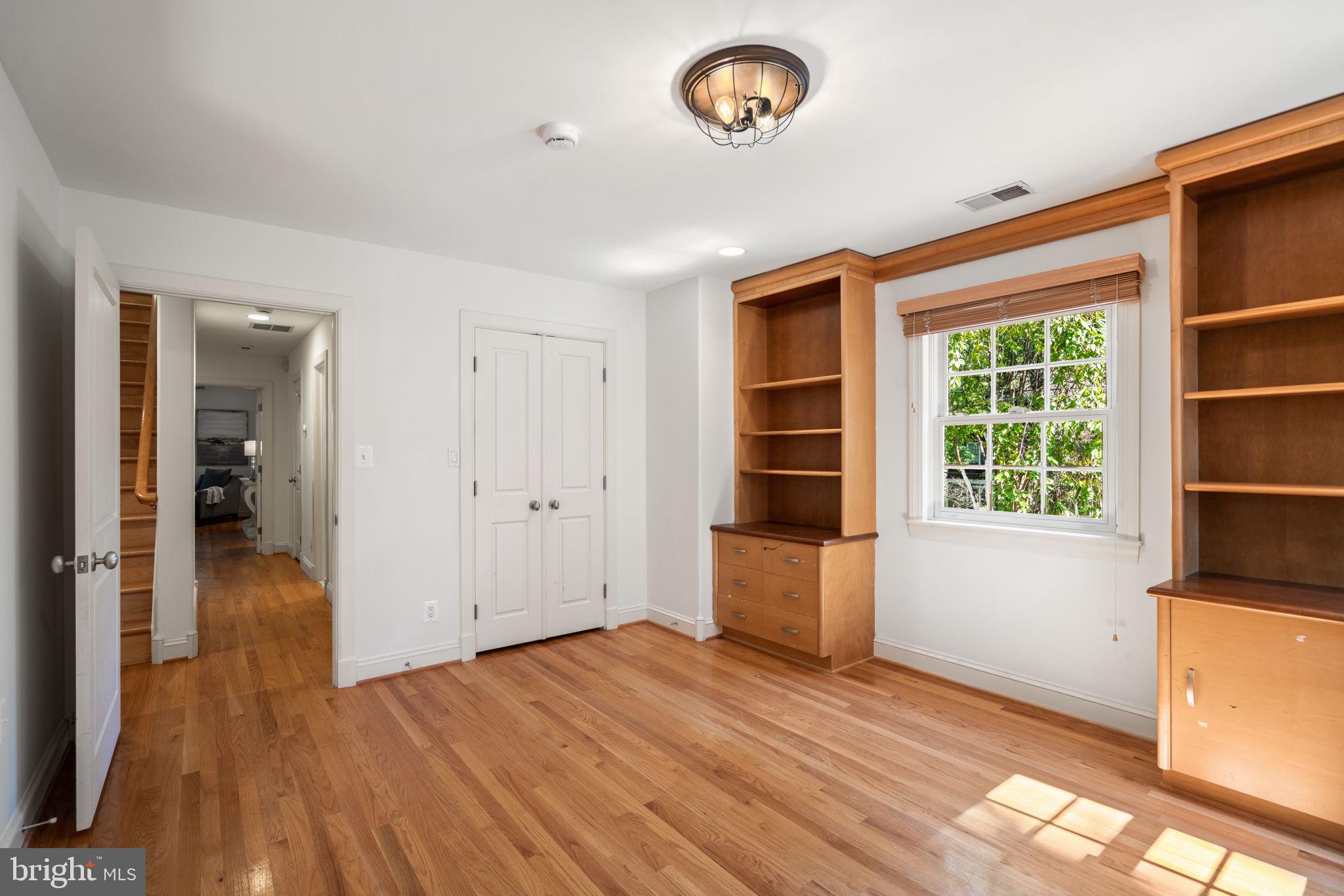 GLEN ECHO HEIGHTS - Residential