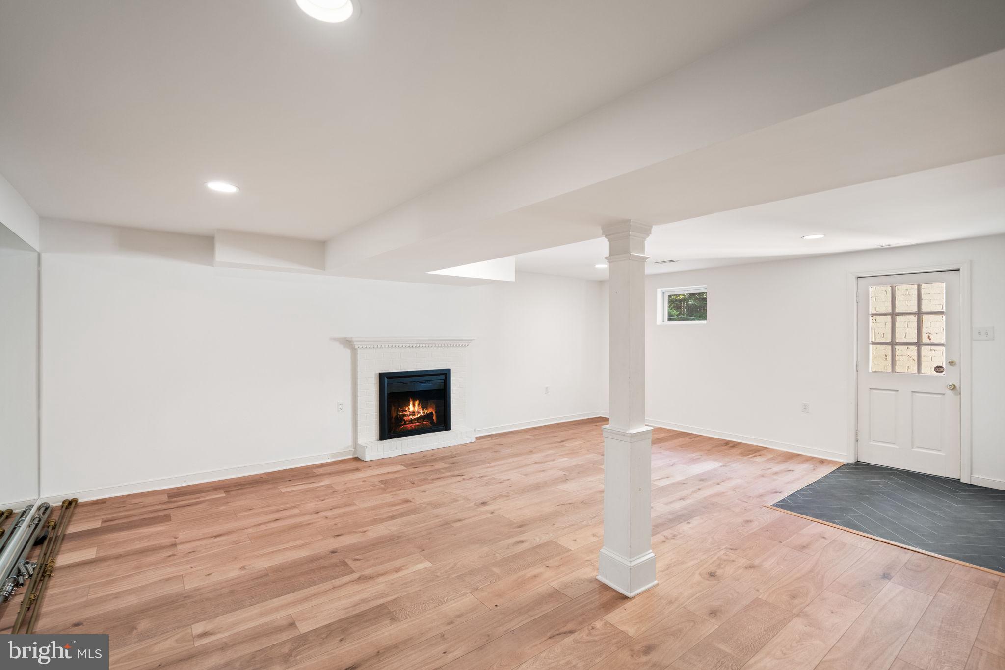 GLEN ECHO HEIGHTS - Residential