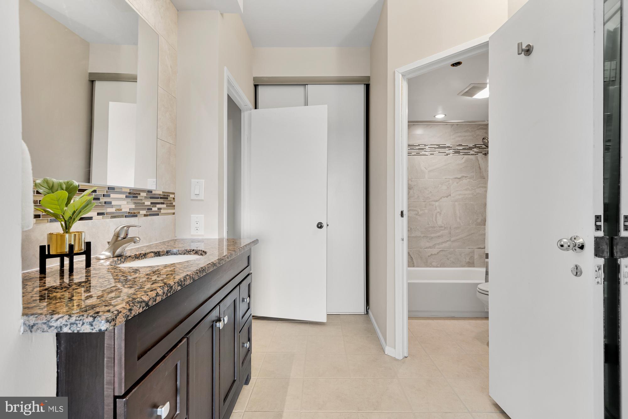 ROSSLYN - Residential