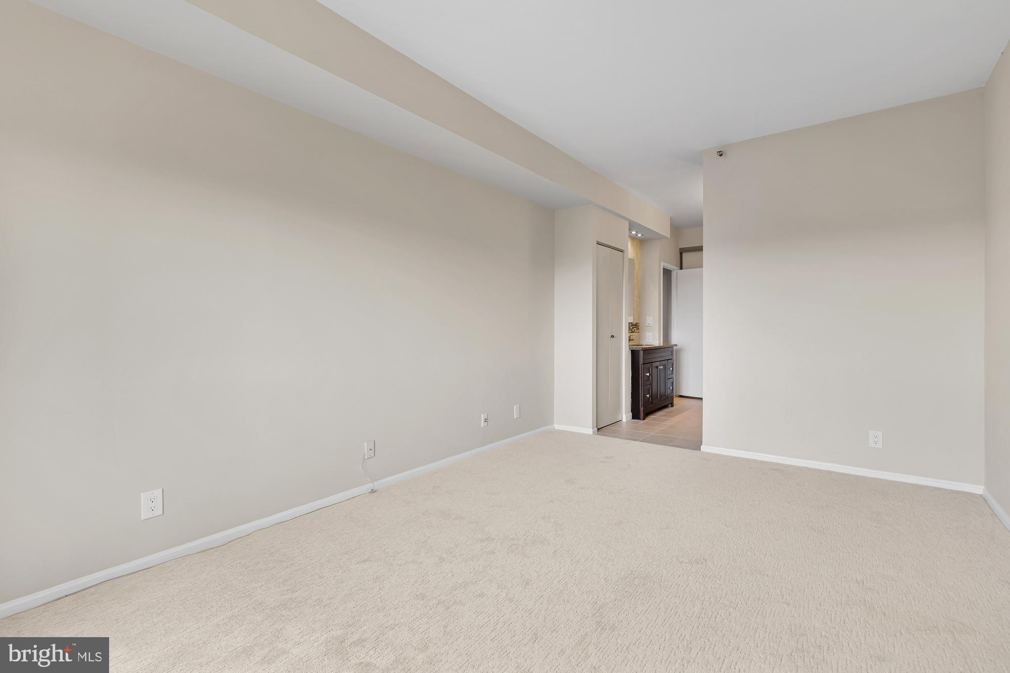 ROSSLYN - Residential