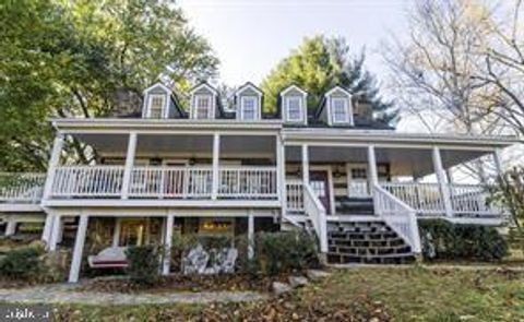 12519 MOUNTAIN ROAD LOVETTSVILLE VA 20180