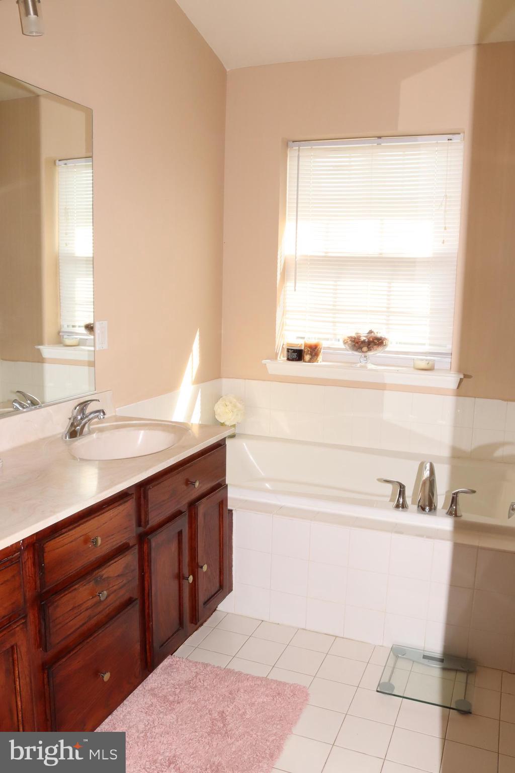 CEDAR CREEK FARMS - Residential