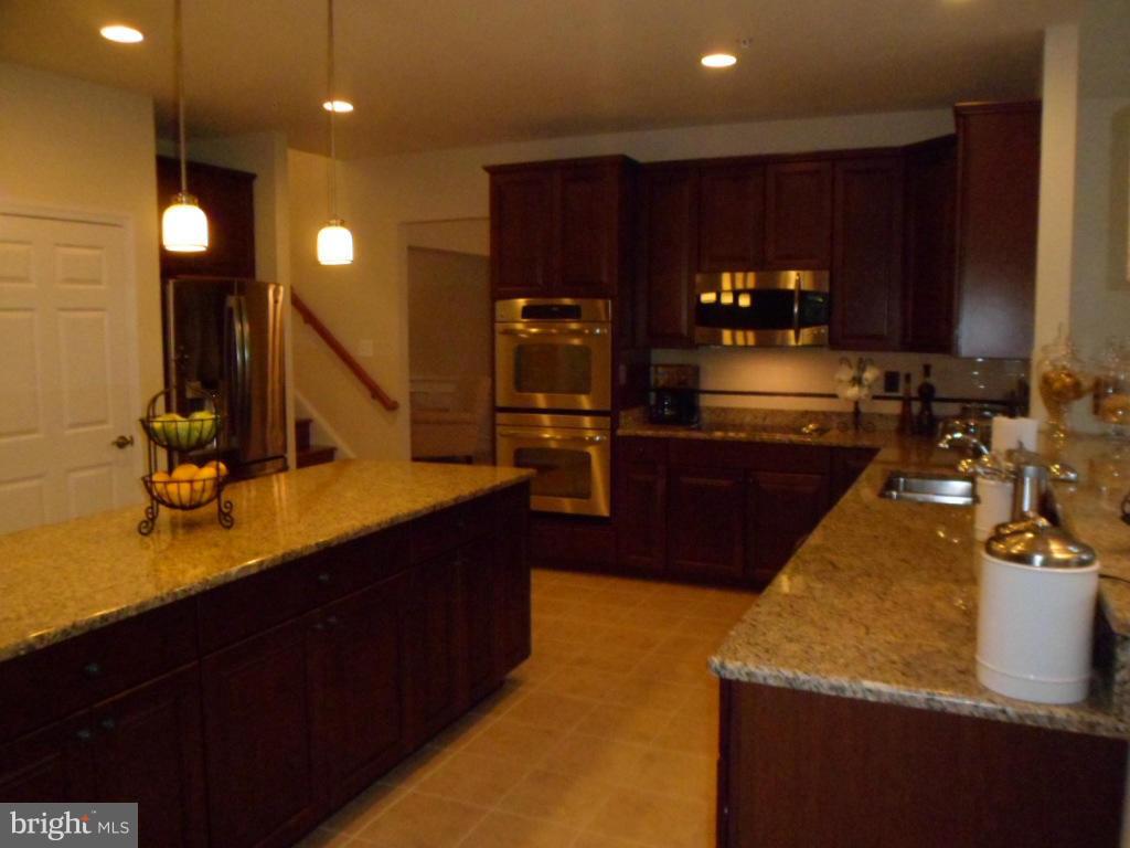 BEN OAKS - Residential Lease