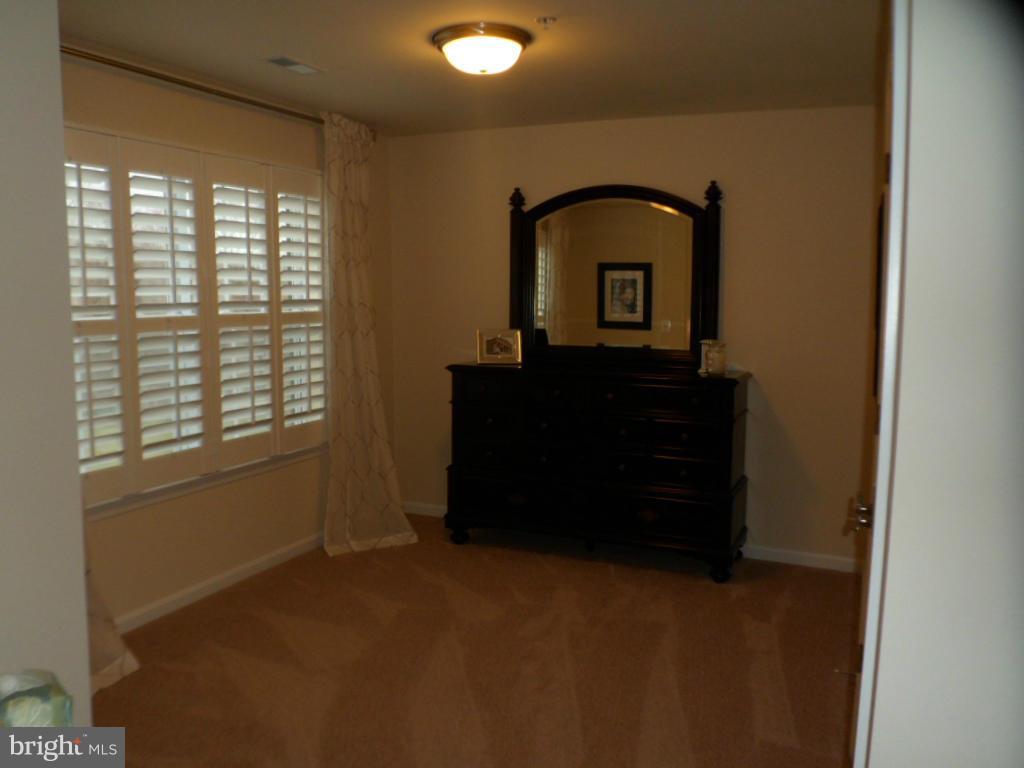 BEN OAKS - Residential Lease