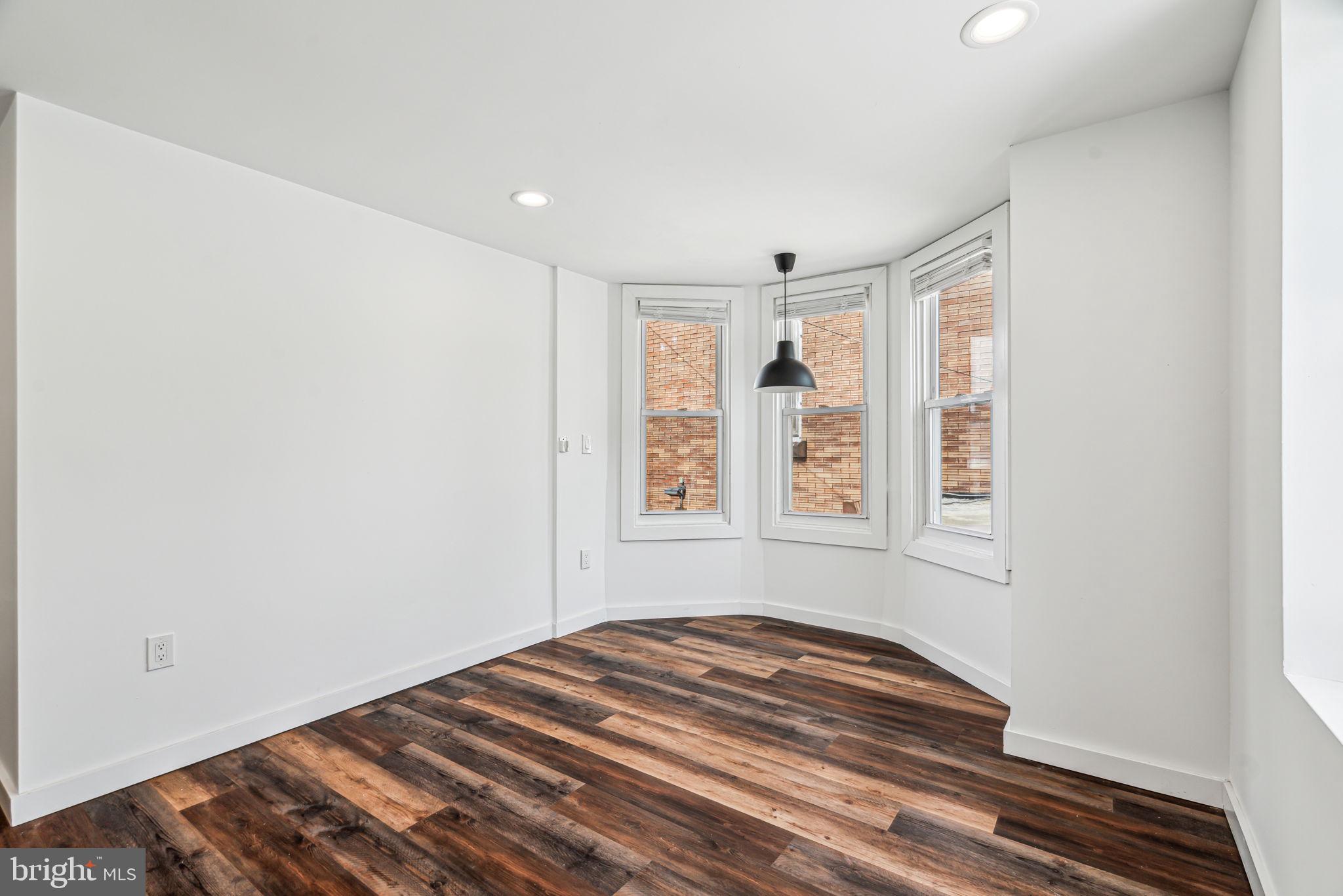 ROXBOROUGH - Residential Income