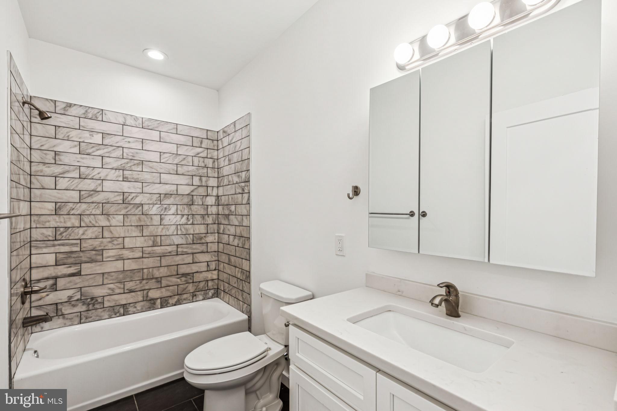 ROXBOROUGH - Residential Income