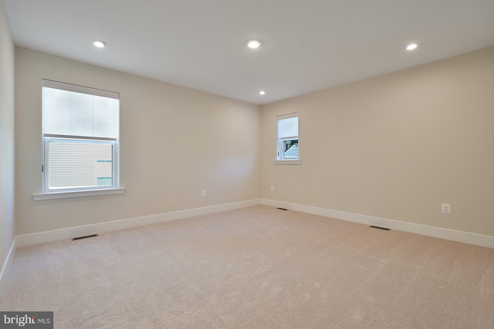 WORTHINGTON - Residential