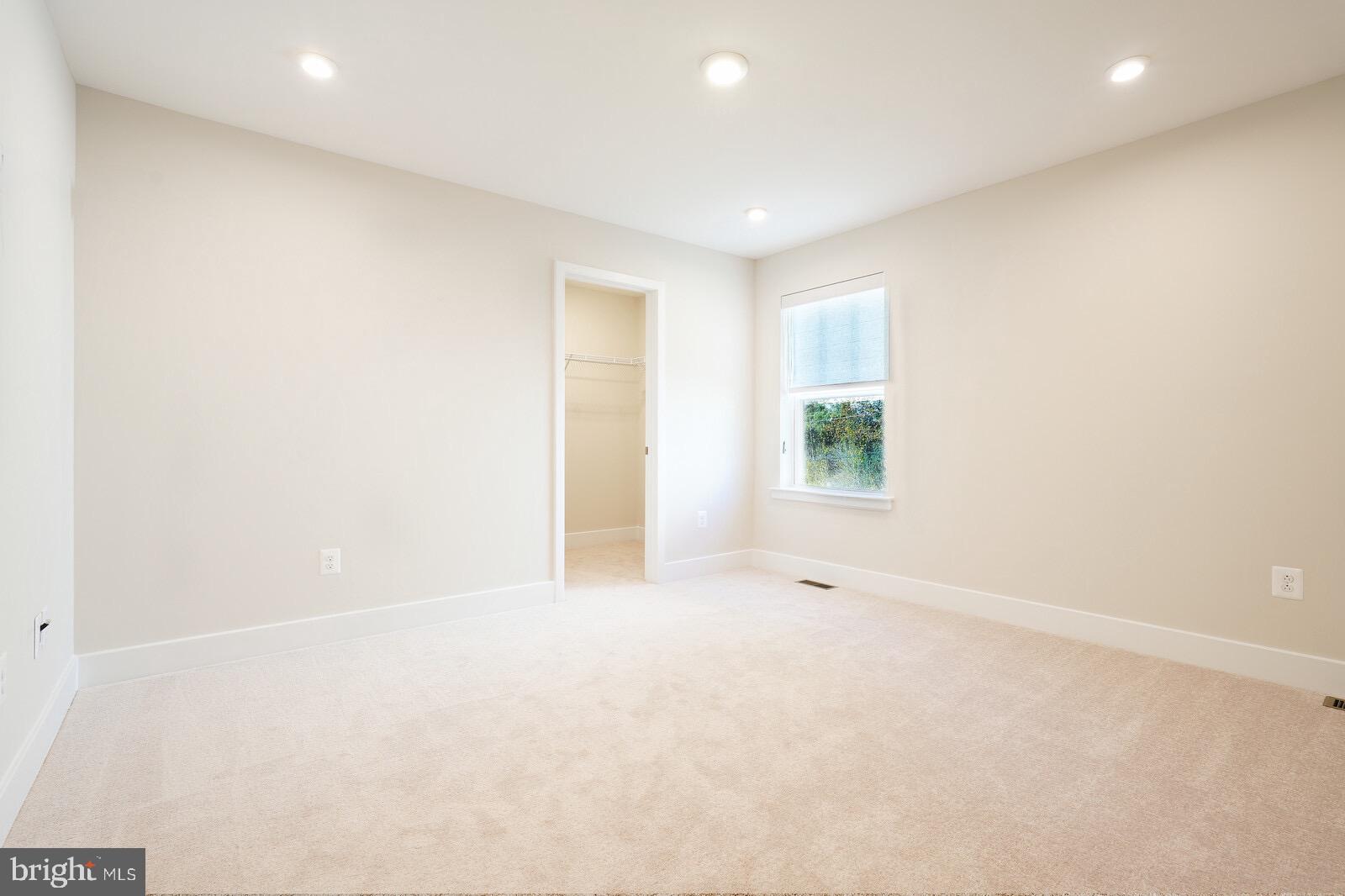 WORTHINGTON - Residential