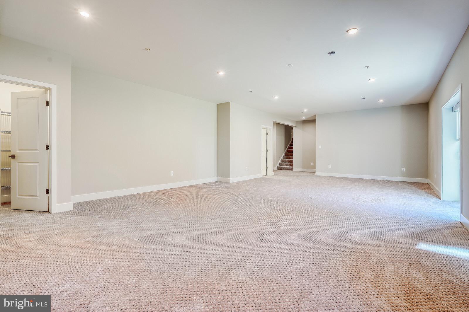 WORTHINGTON - Residential