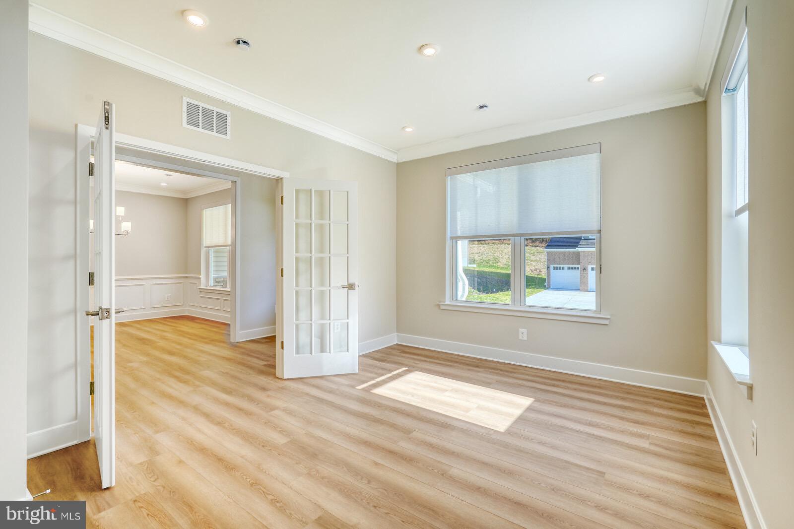 WORTHINGTON - Residential