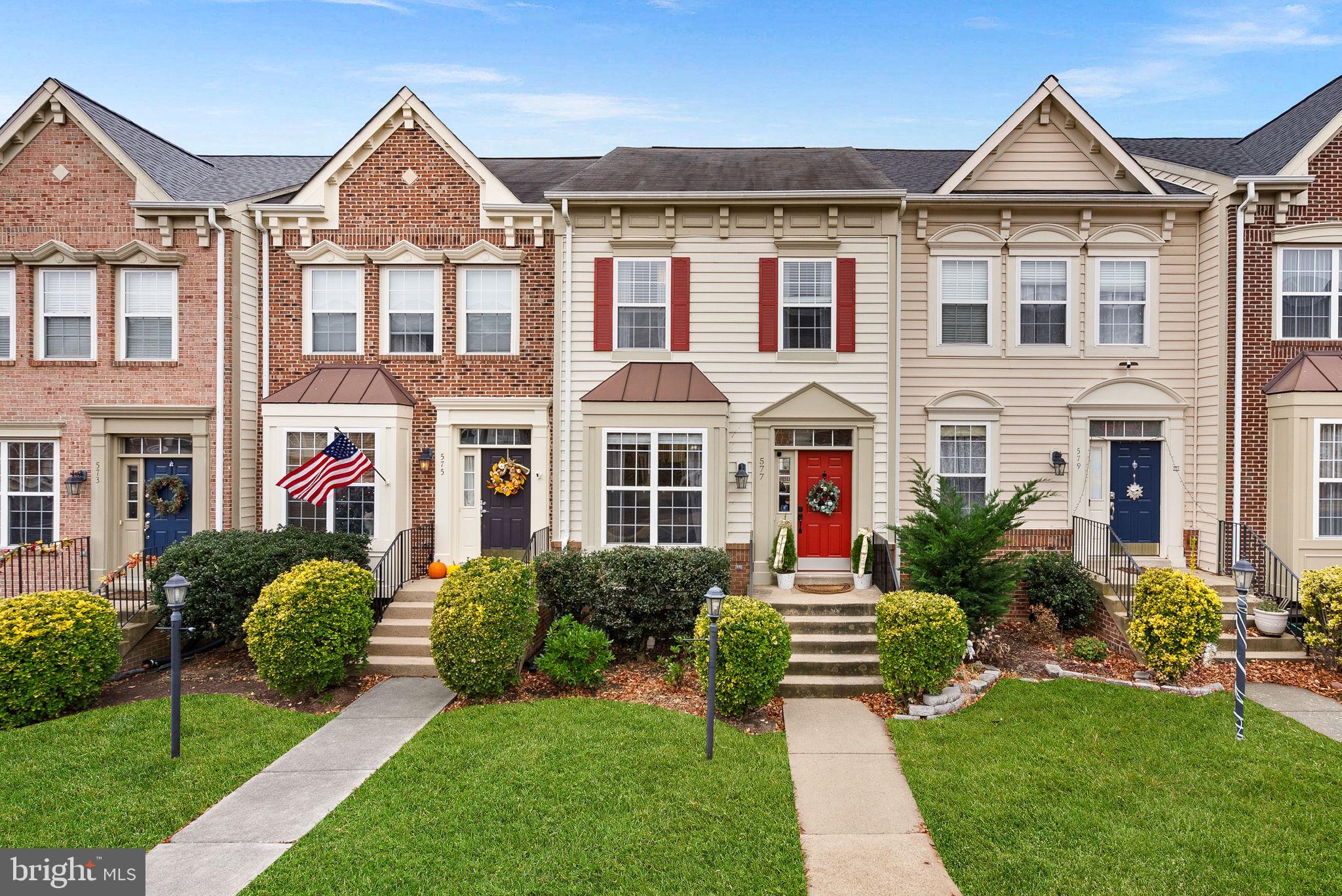 577 EDMONTON TERRACE NE