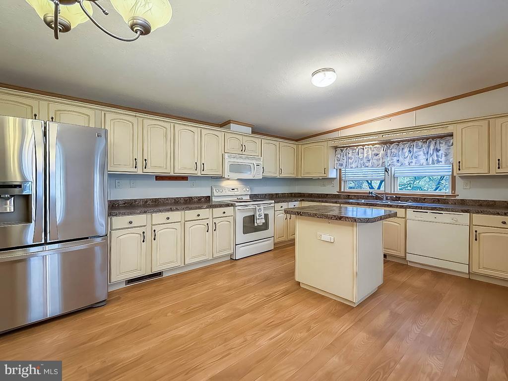 EASTERN DAWN MHP - Residential