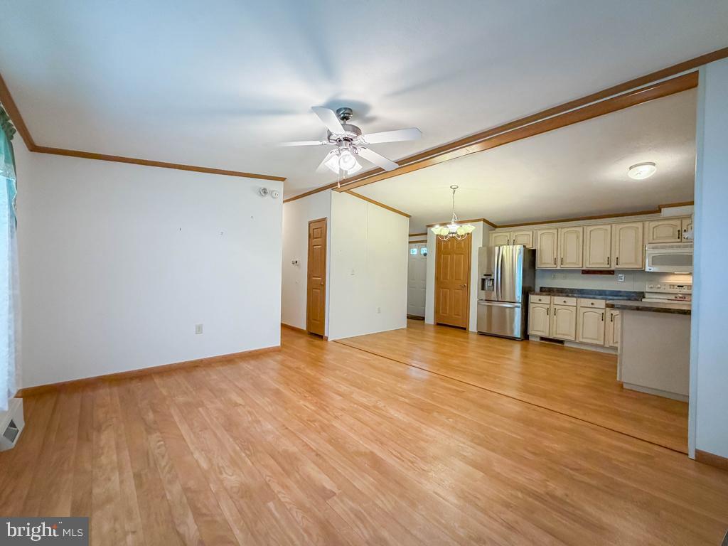 EASTERN DAWN MHP - Residential