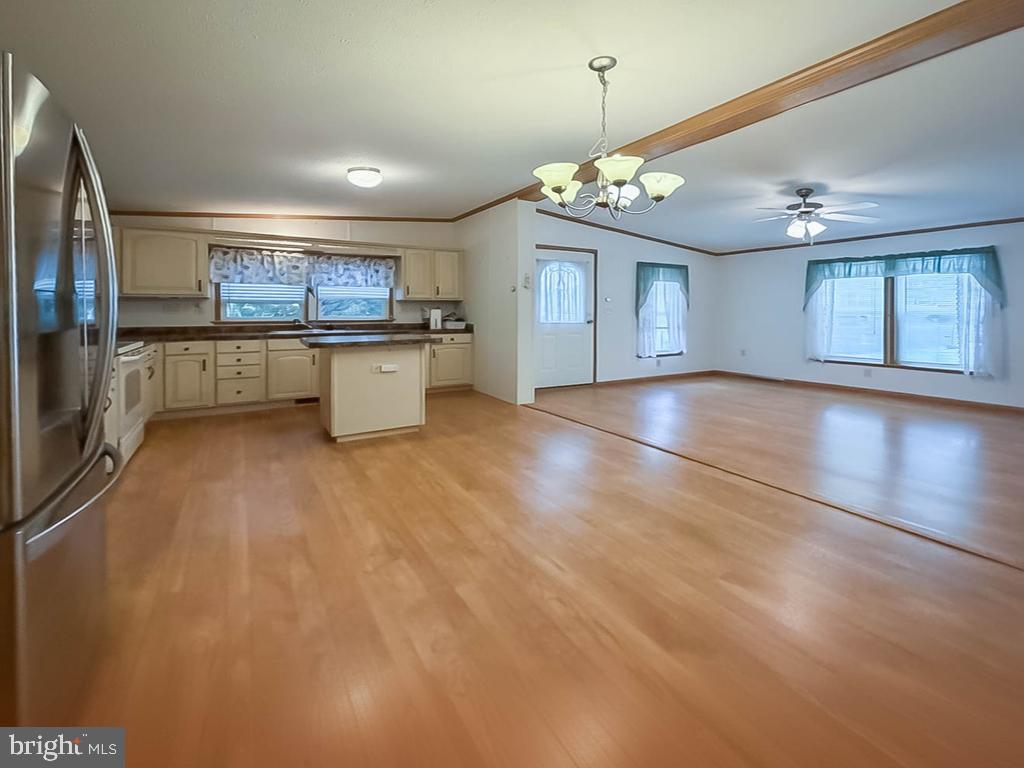 EASTERN DAWN MHP - Residential
