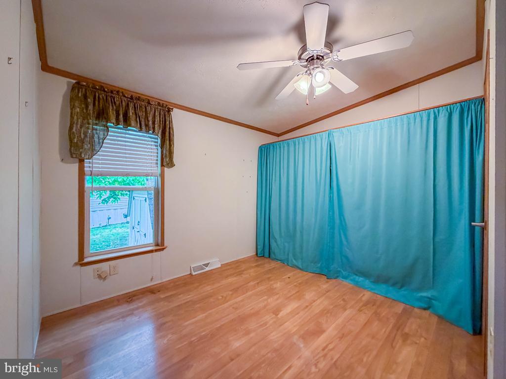 EASTERN DAWN MHP - Residential