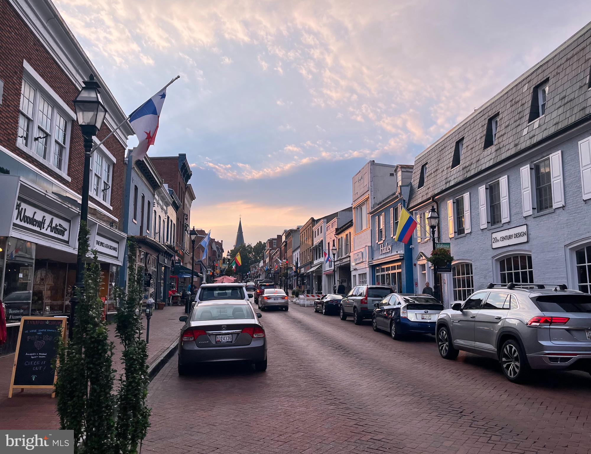 ADMIRAL HEIGHTS - Residential