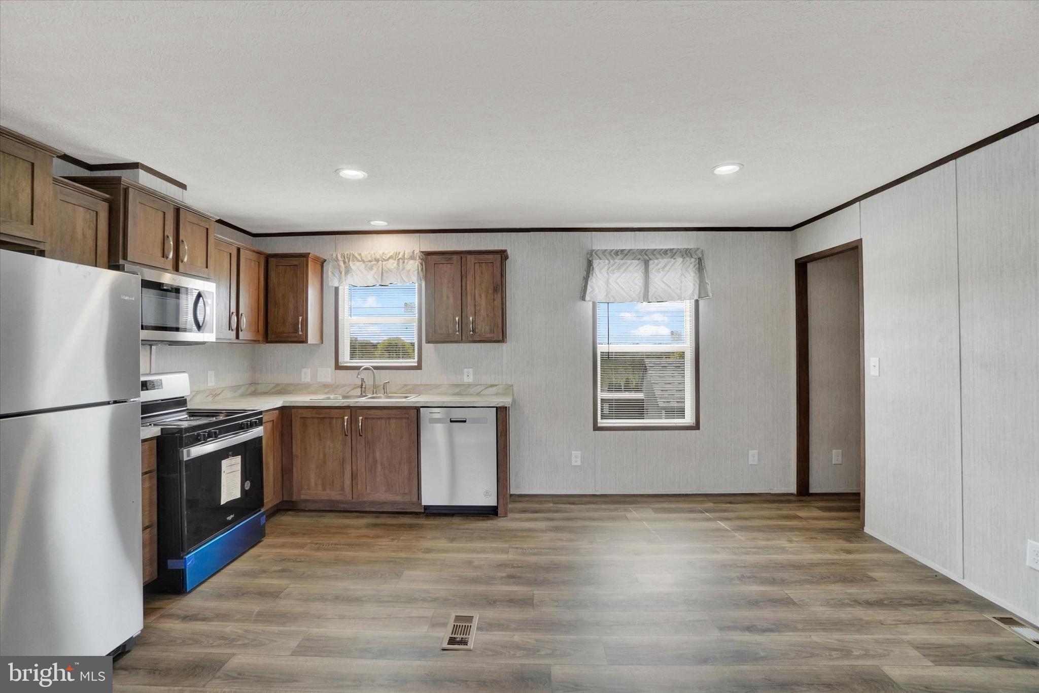 ALBRIGHT PARK - Residential