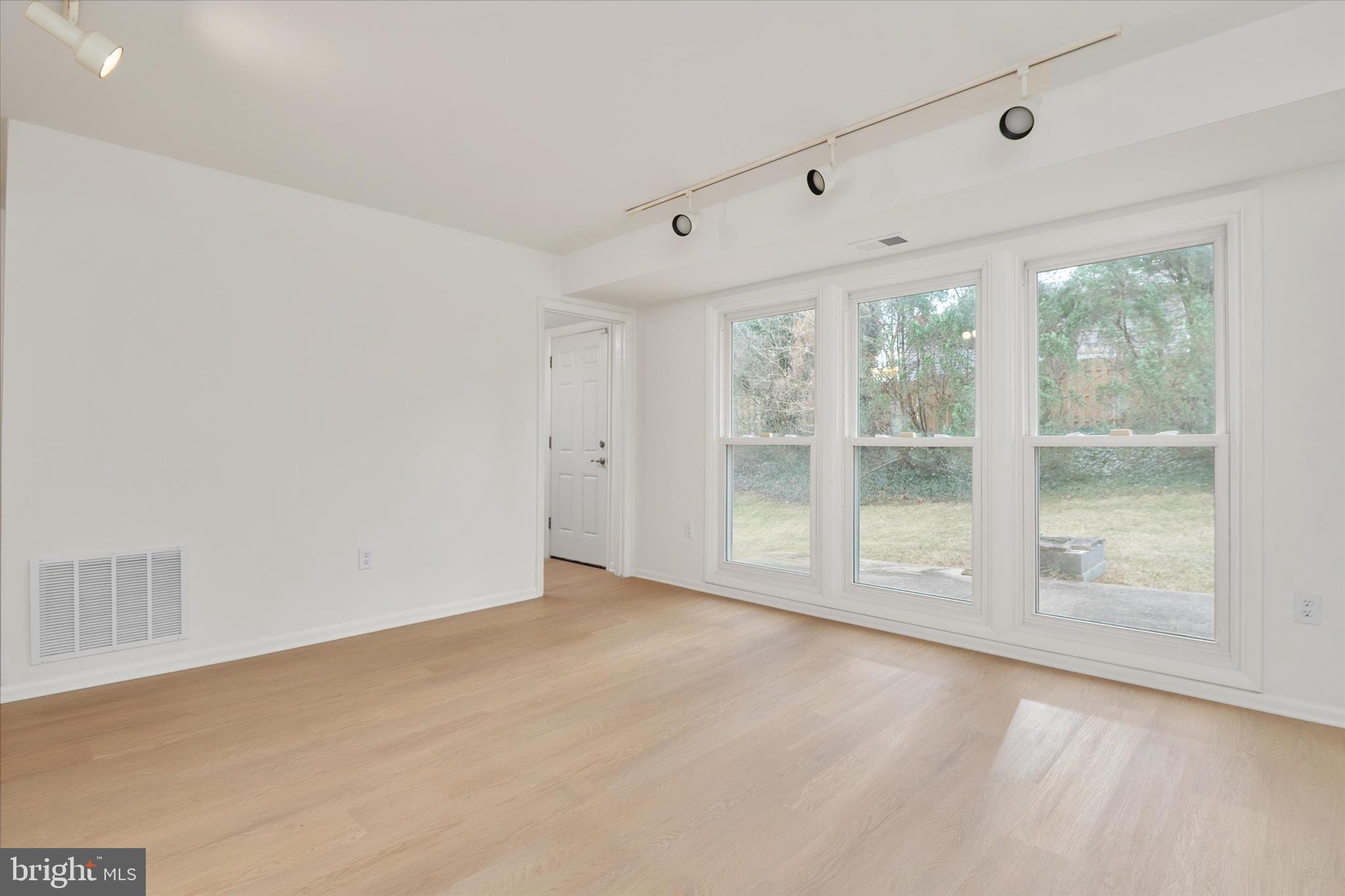 FAIRKNOLL - Residential