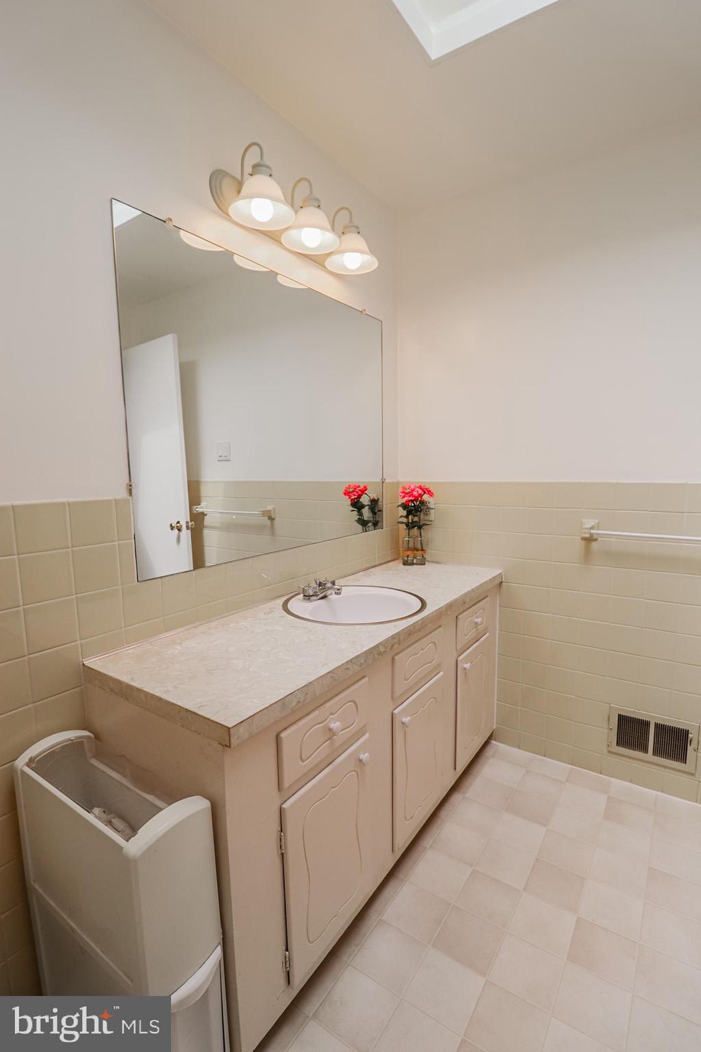 HAINES ACRES - Residential