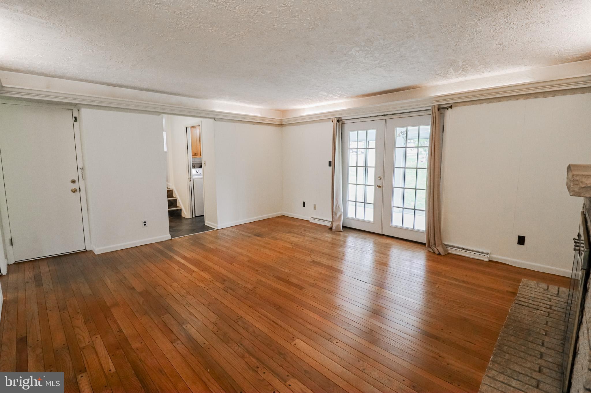 HAINES ACRES - Residential