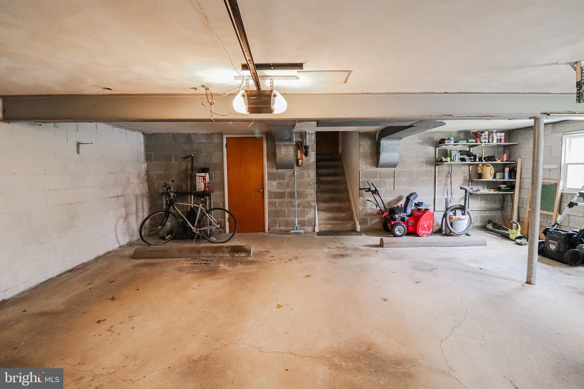 HAINES ACRES - Residential