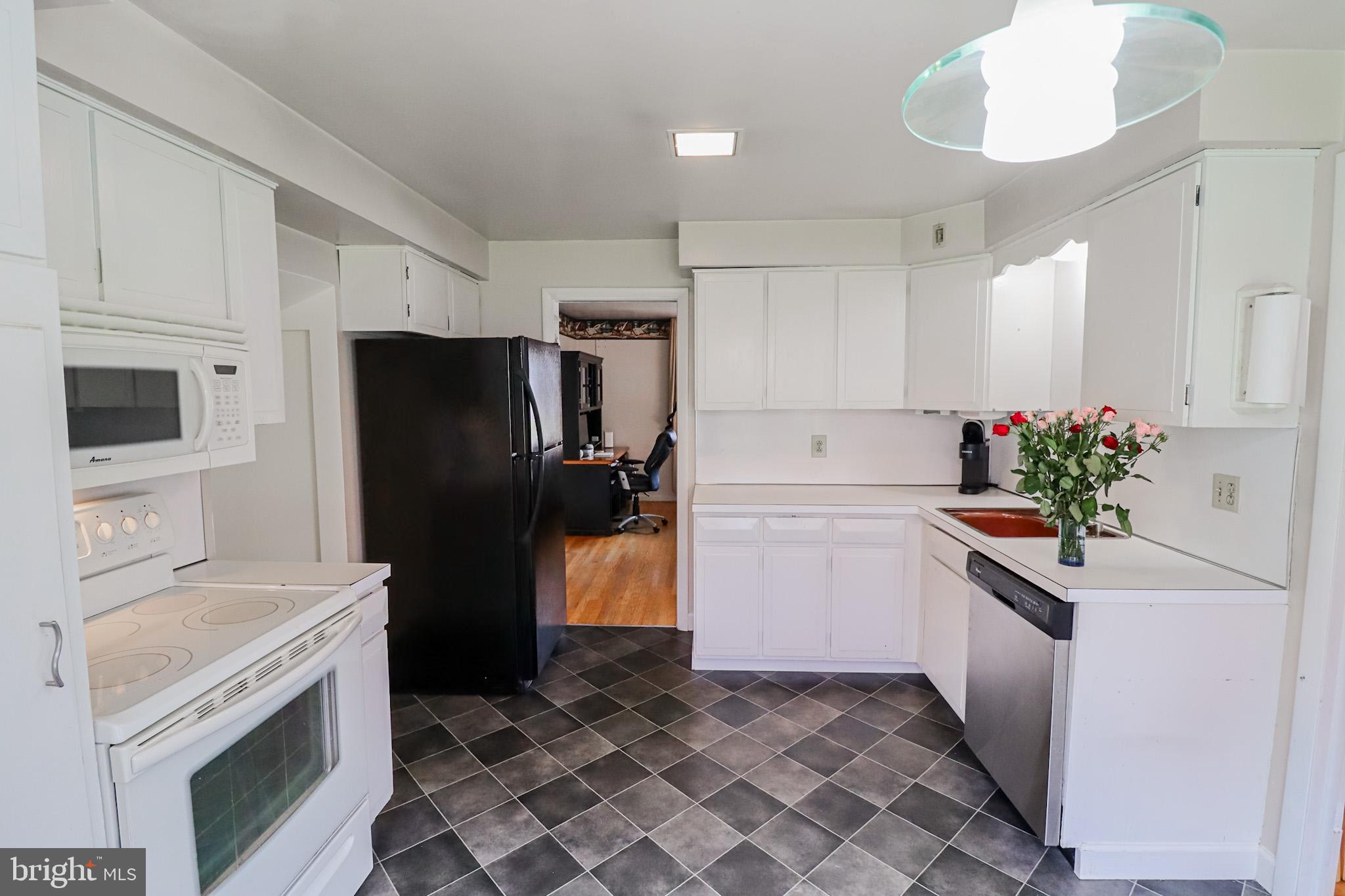 HAINES ACRES - Residential