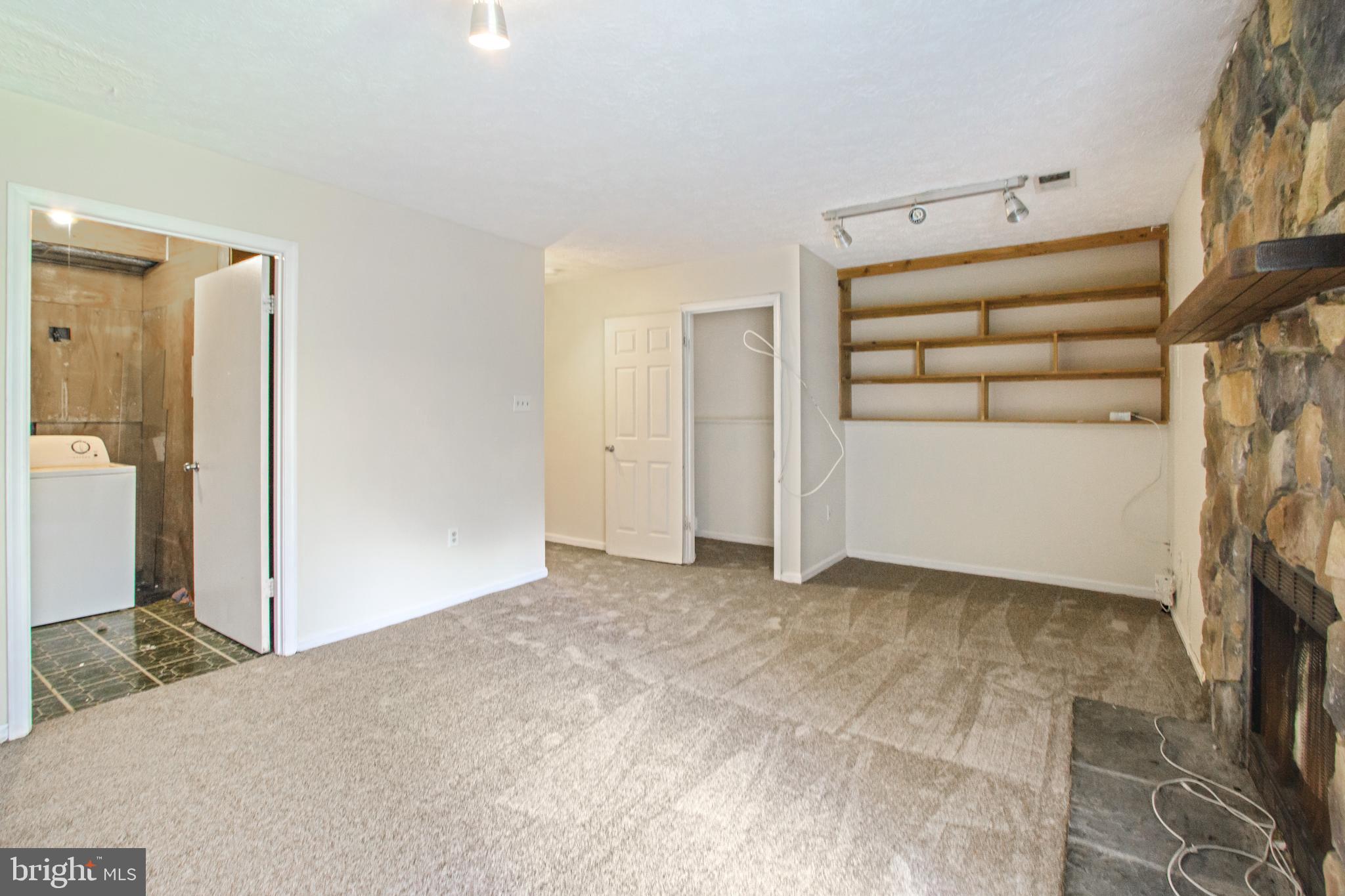 KETTERING - Residential Lease