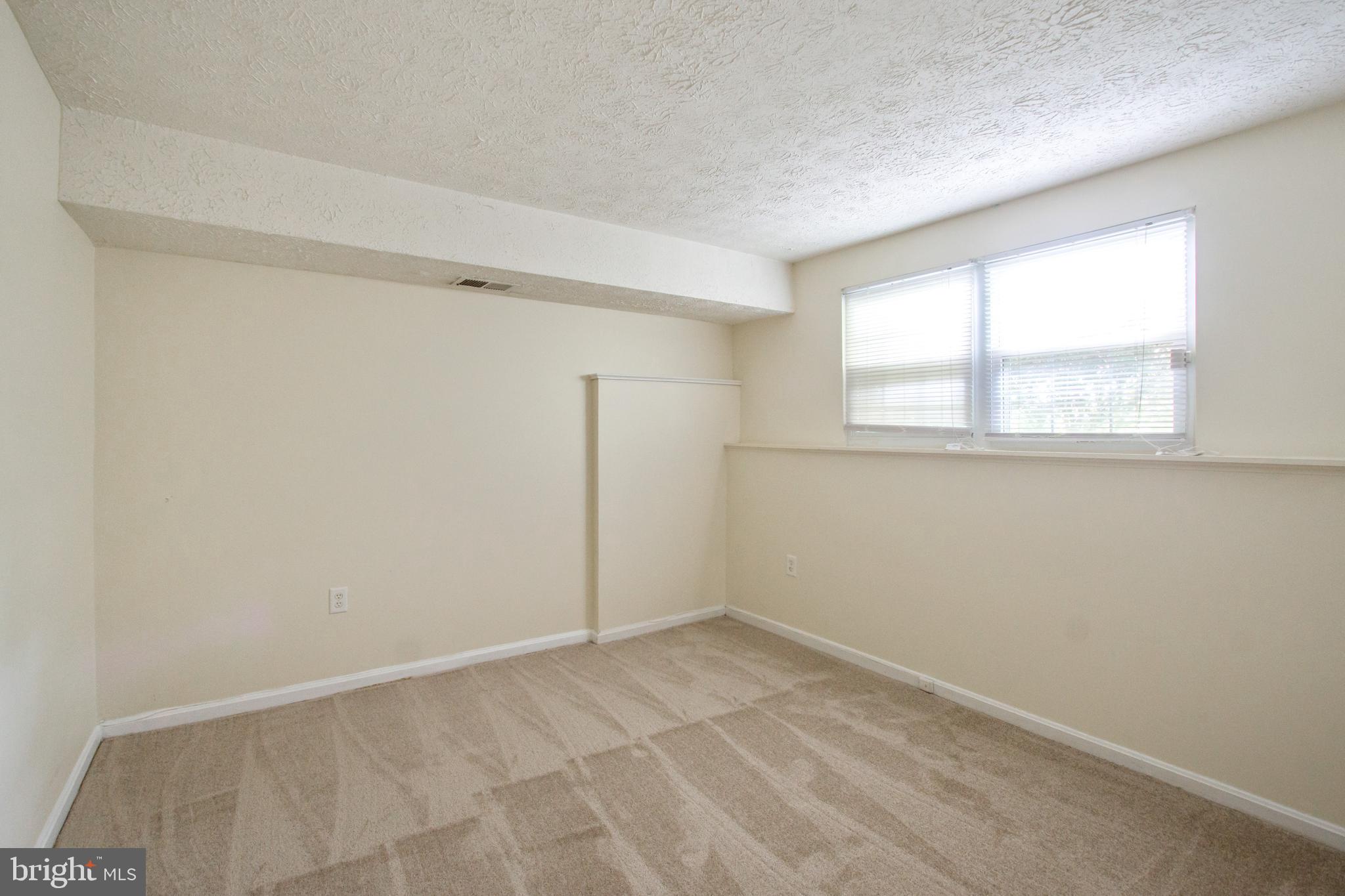 KETTERING - Residential Lease