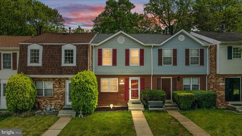 Photo of 3429 Castle Hill Drive, WOODBRIDGE, VA 22193 (MLS # VAPW2114556)