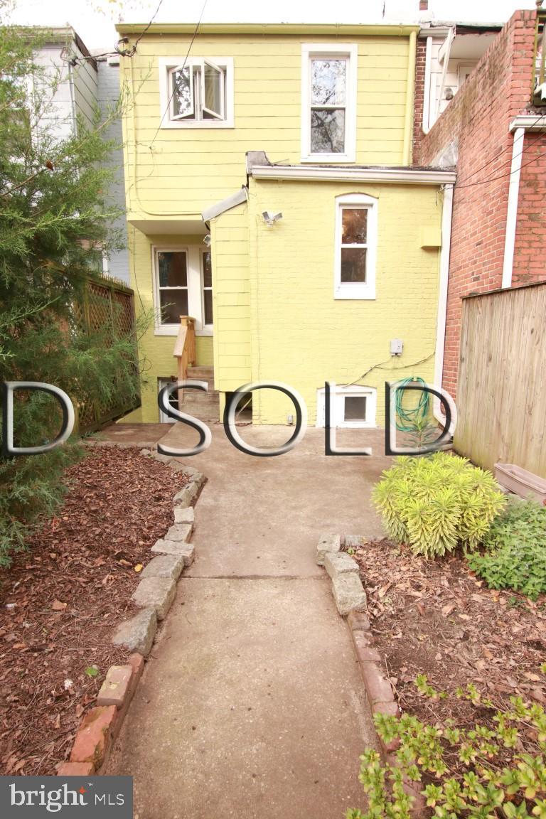 CHARLES VILLAGE - Residential