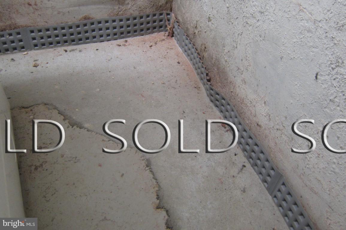 CHARLES VILLAGE - Residential