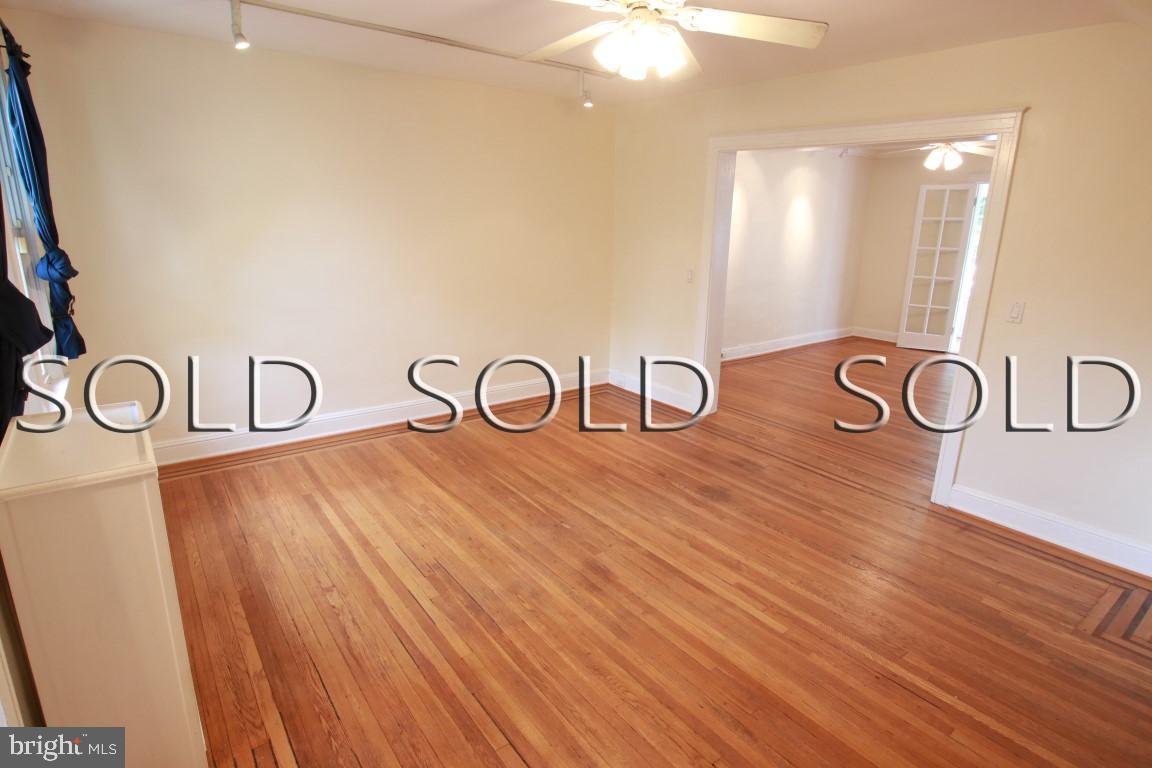 CHARLES VILLAGE - Residential