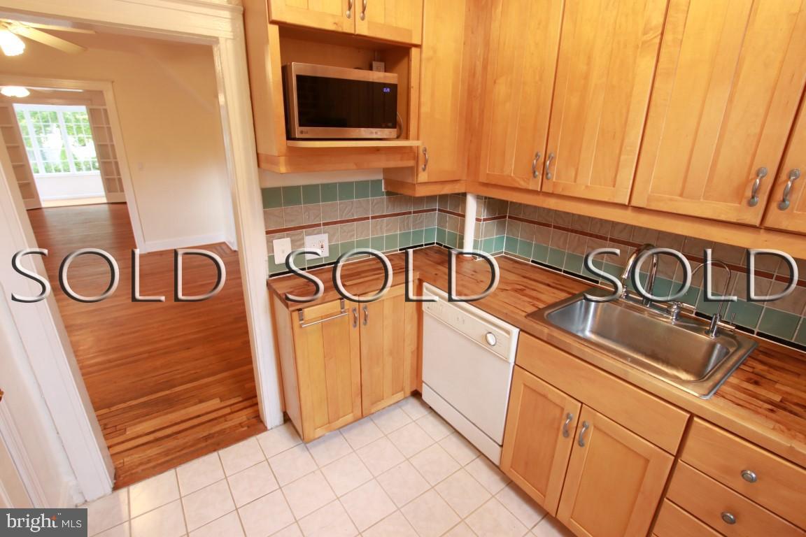 CHARLES VILLAGE - Residential