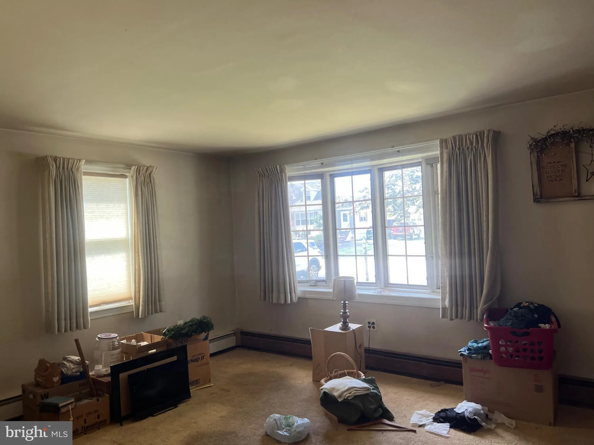 Collegeville, Pennsylvania 19426, United States, 4 Bedrooms Bedrooms, ,1 BathroomBathrooms,Residential,Pending,193296