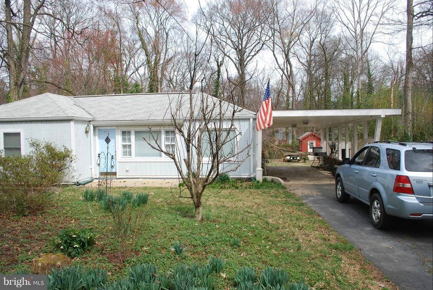 Estate sale. Cosy rambler priced 40k below tax assessed value for a quick sale. Sited on a half acre. Backs to trees and small creek.