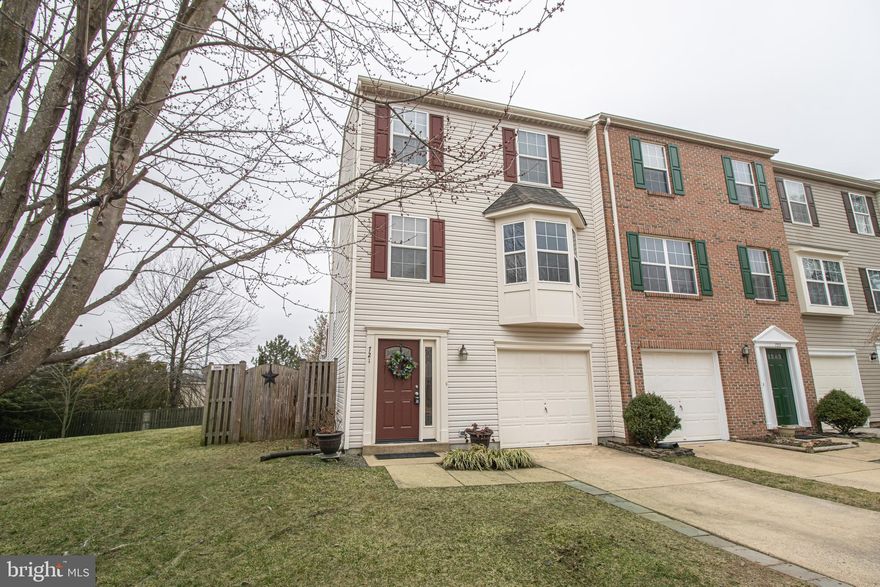 Welcome721 Vanderbilt Terrace, a rare end unit Lexington Model in Sought After Towns of Vanderbilt! Looking for a home  that has been well cared for and maintained?....look no further! This home has a newer roof, HVAC, LVP, hardwood flooring, & much much more! . Walk to the main level and be greeted with gleaming hardwoods which stretch throughout. Welcomed by a vast living room with bay window for natural light which continues into the half bathroom and spacious dining room. The kitchen boasts stainless steel appliances, gas cooking & new floors which lead to the deck, perfect for grilling and entertaining. As you continue to the upper level you will find 3 bedrooms and two full bathroom with hardwood floors through the level. The master bedroom includes a sizeable walk in closet and oasis bathroom with dual vanity and jacuzzi tub/shower combo. Upper level laundry is also a huge bonus! As you continue to the lower level you will find the large  recreation room with new flooring and walk out access to the rear yard with spacious extended patio, shed, and fully fenced yard backing to trees to privacy.  Don't miss out on the opportunity to make this rare gem your new home today!