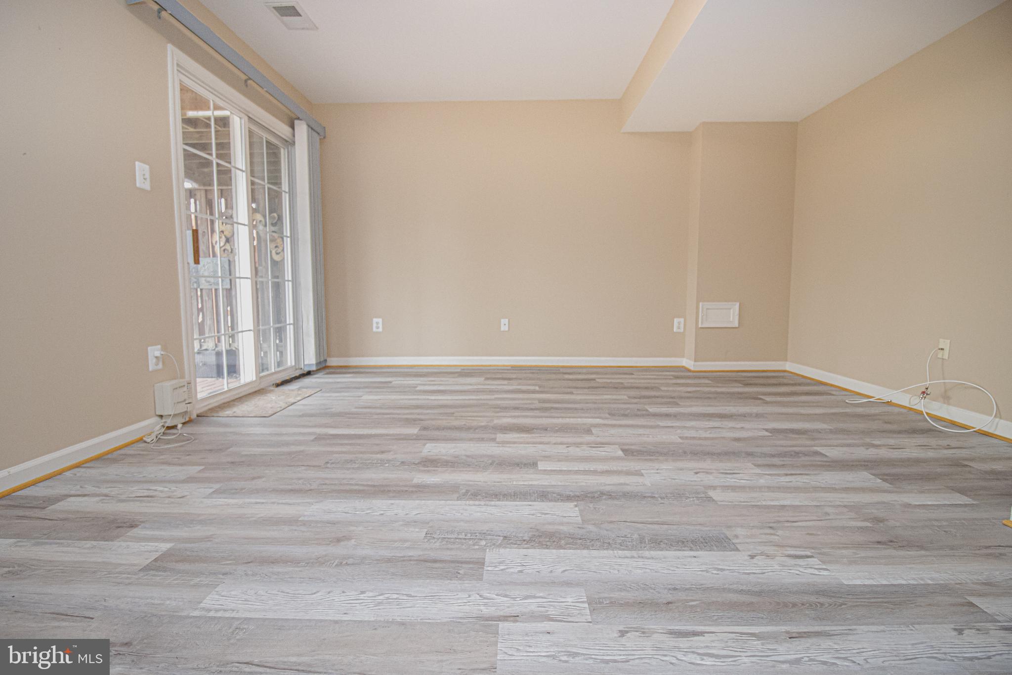 TOWNES OF VANDERBILT - Residential