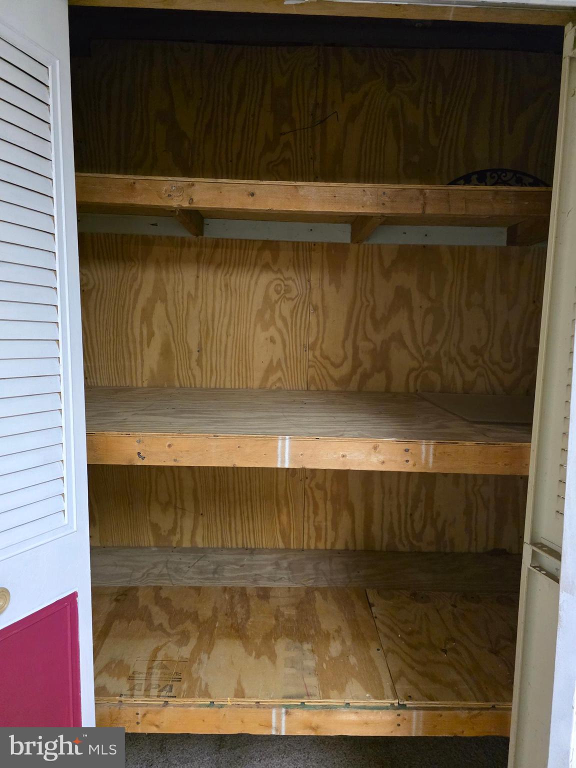 OAKLEIGH RIDGE - Residential