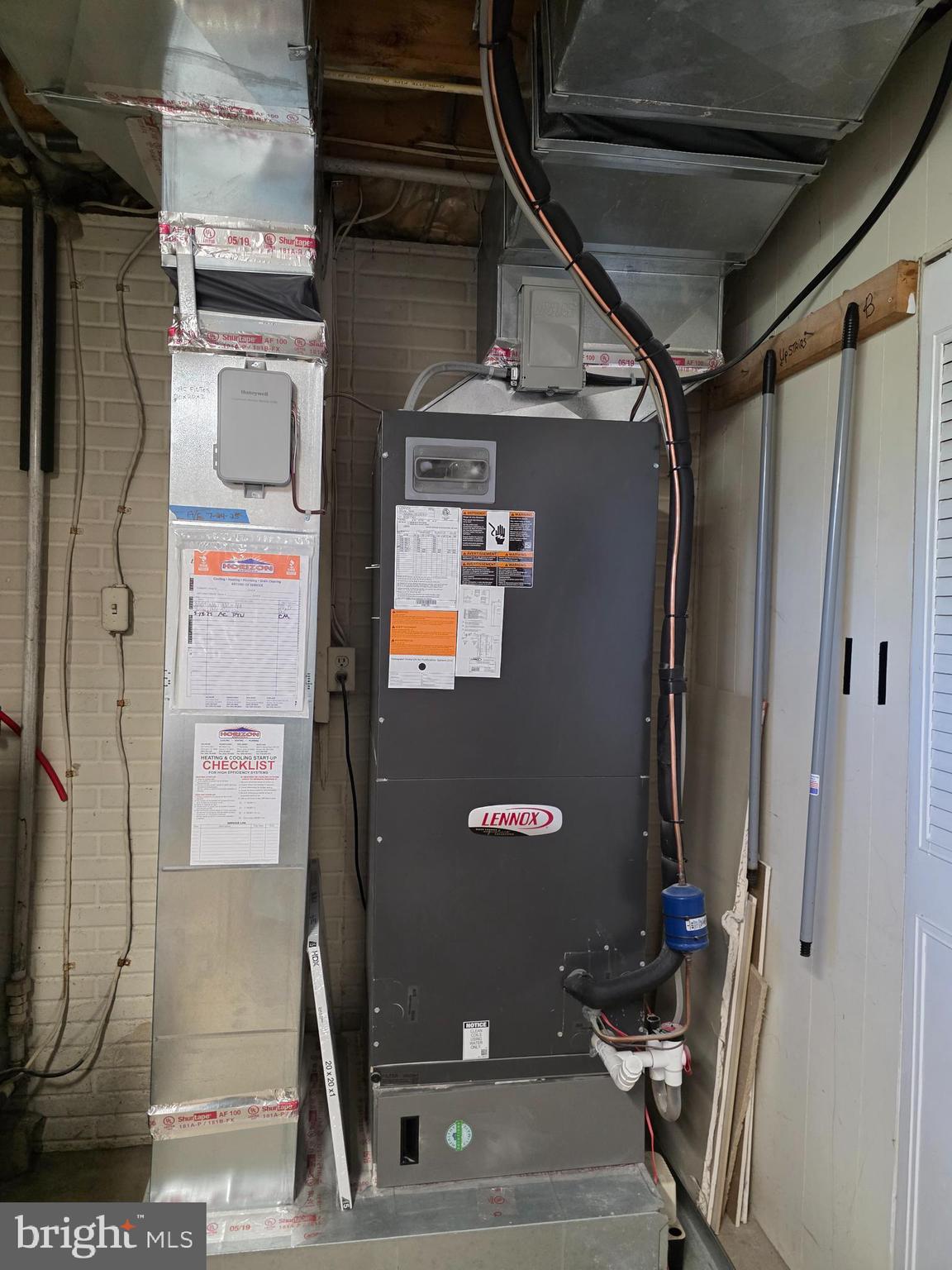 OAKLEIGH RIDGE - Residential