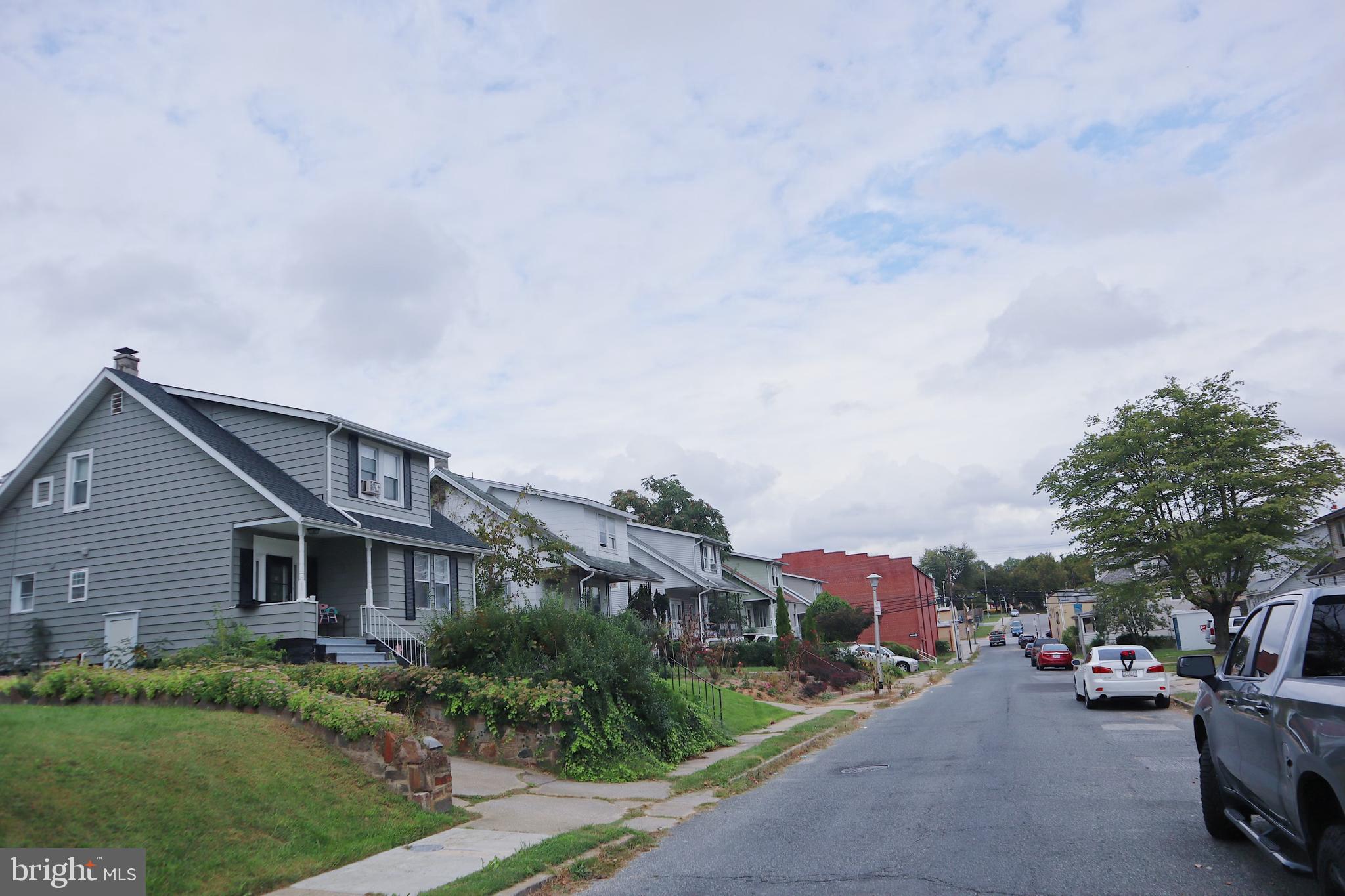 FRANKFORD - Residential