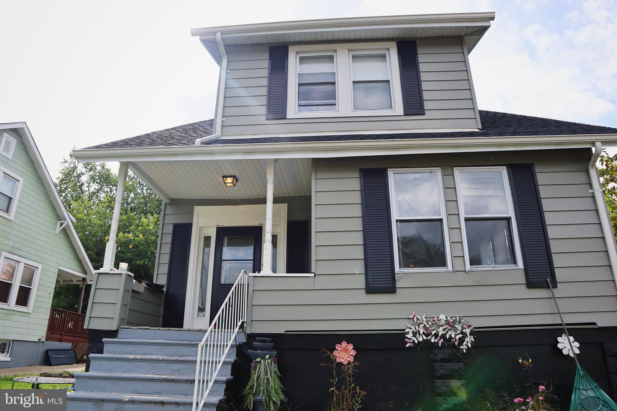 FRANKFORD - Residential