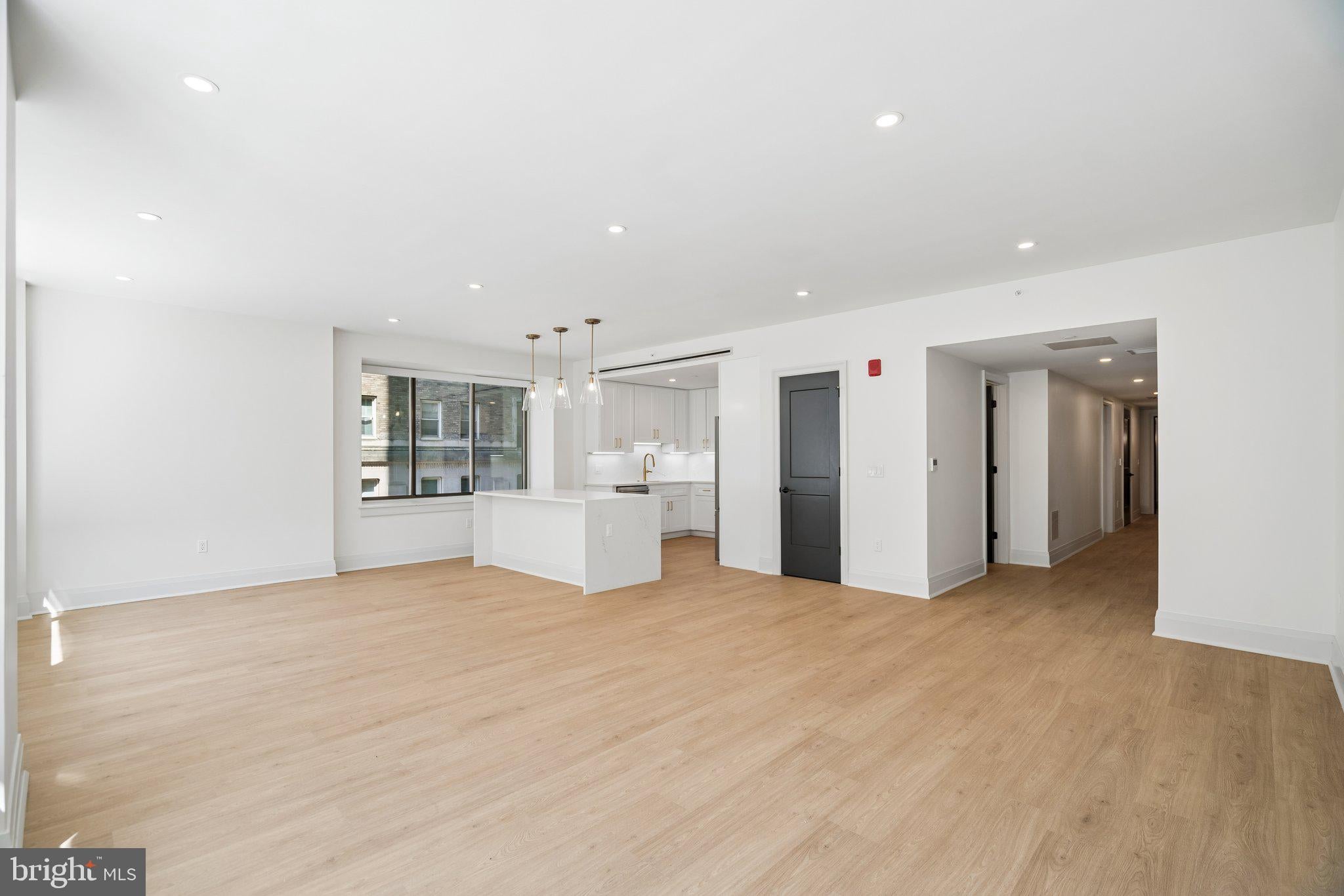 135 S 19TH STREET 201