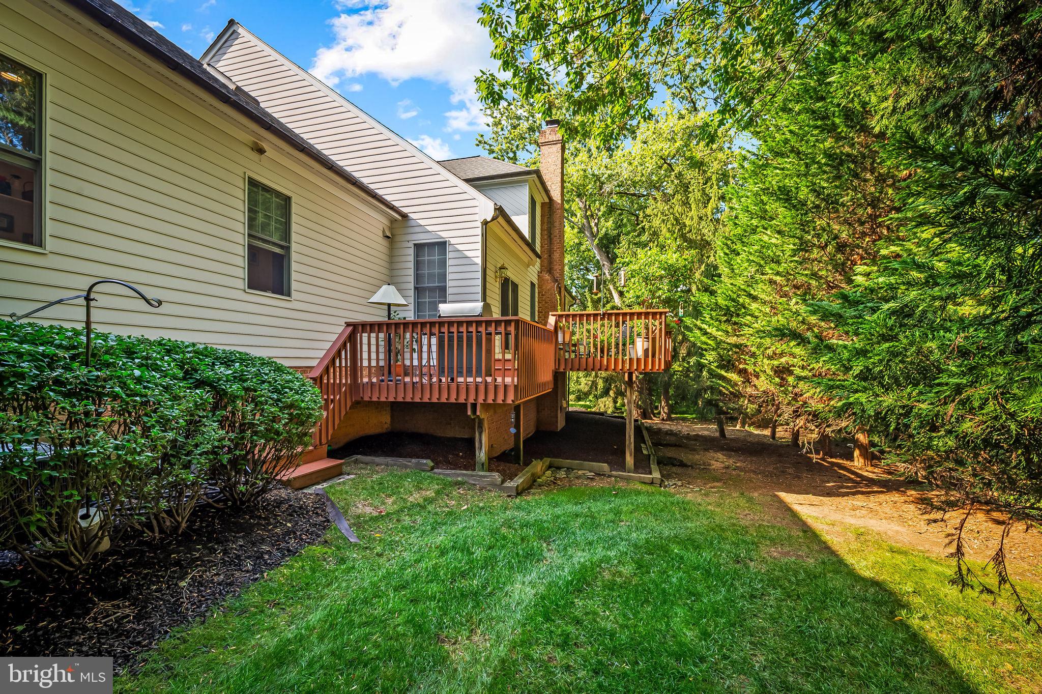 DEMBEIGH HILL - Residential