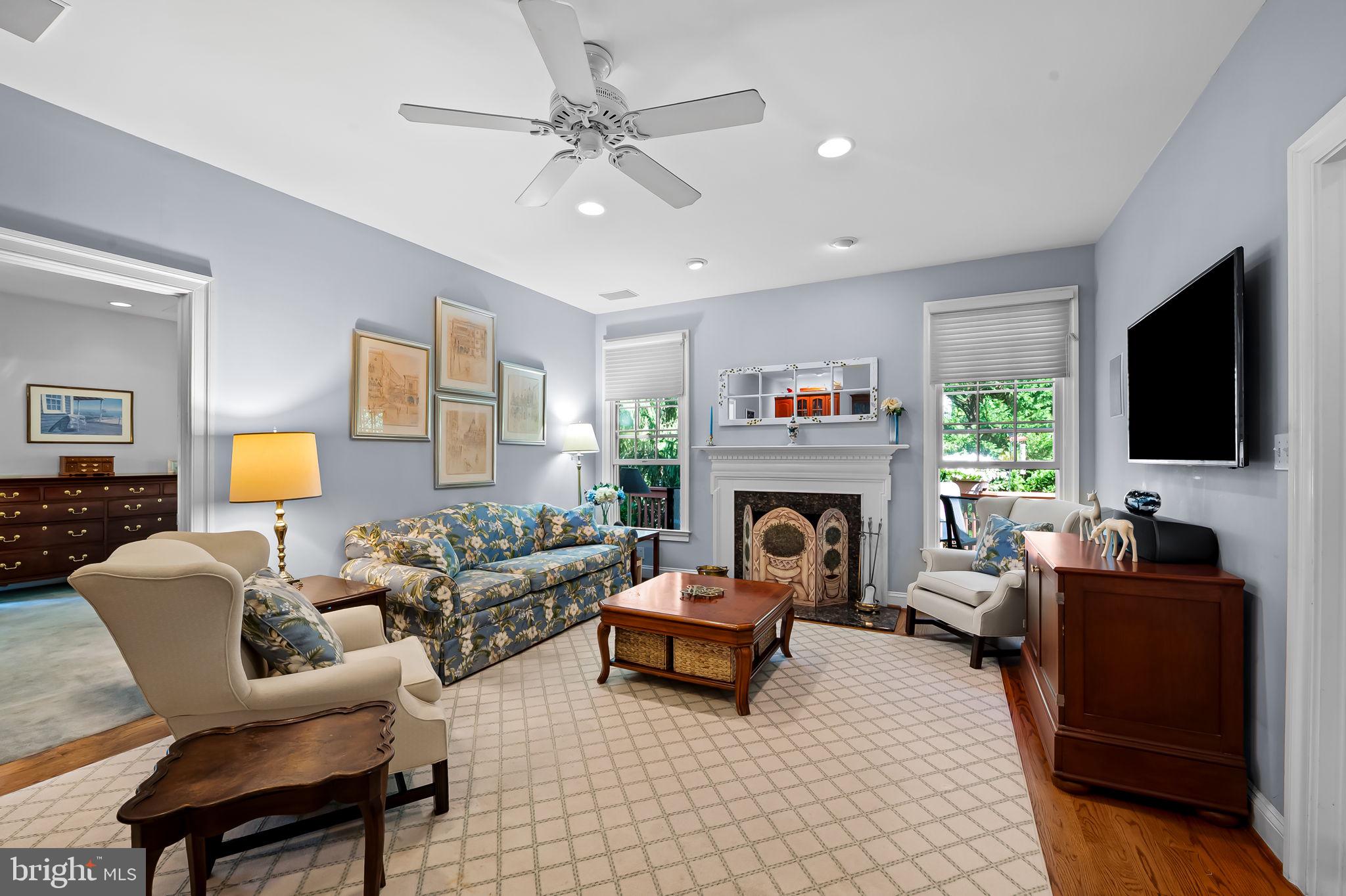 DEMBEIGH HILL - Residential